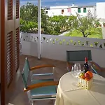 Hotel Perigiali 3*