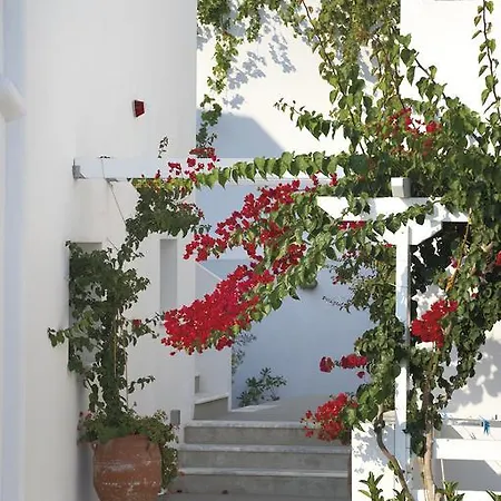 Otel Perigiali 3*