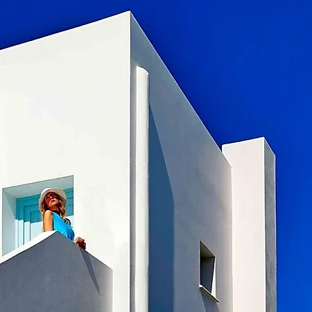 Perigiali Hotel 3*
